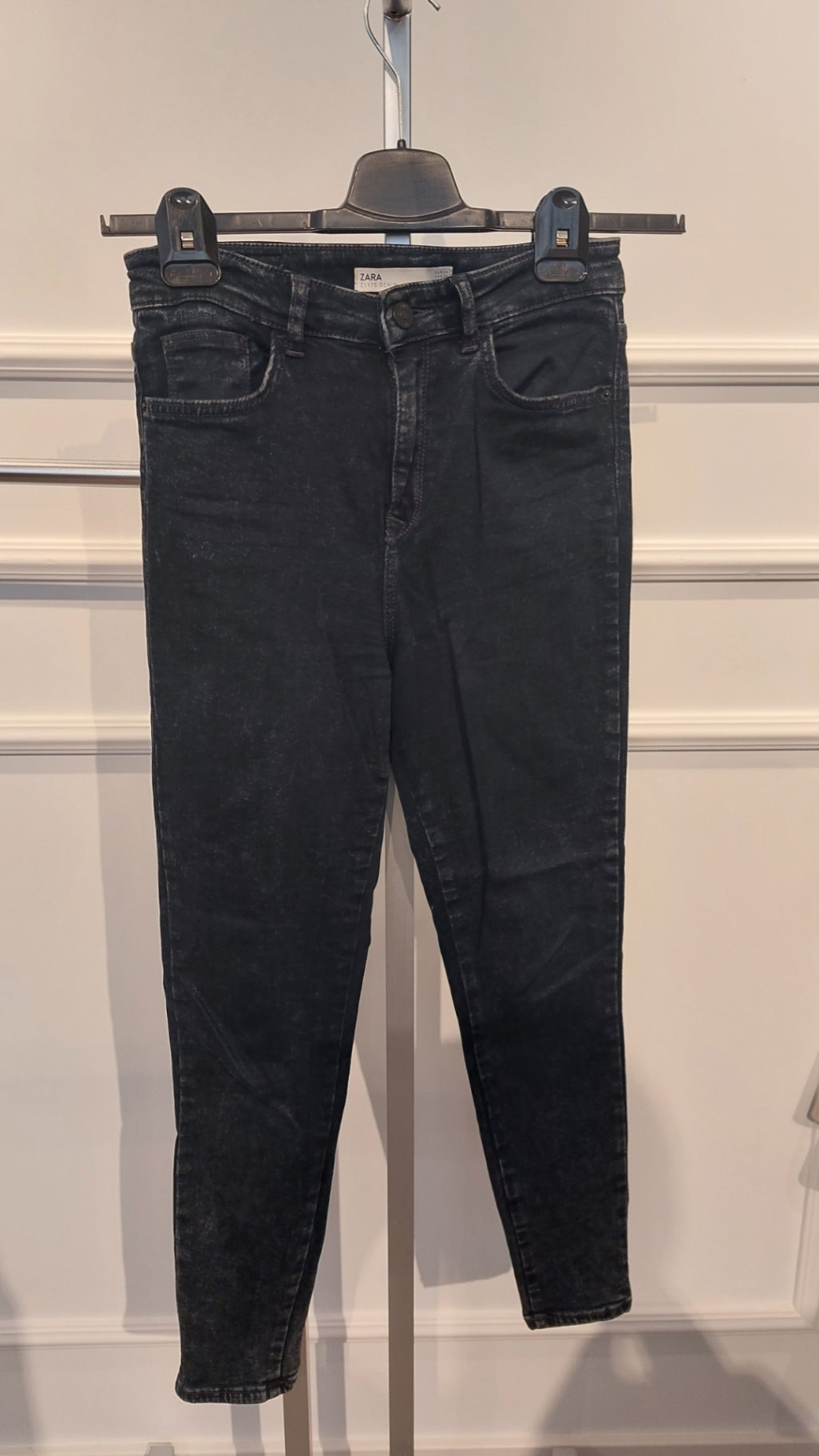 38 Zara Jeans Dunkelblau