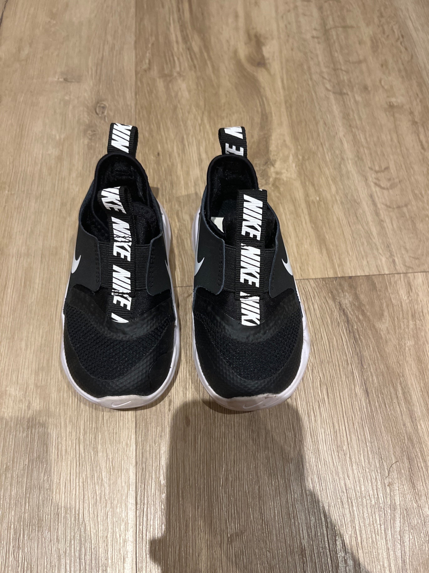 22 Nike Turnschuhe Schwarz
