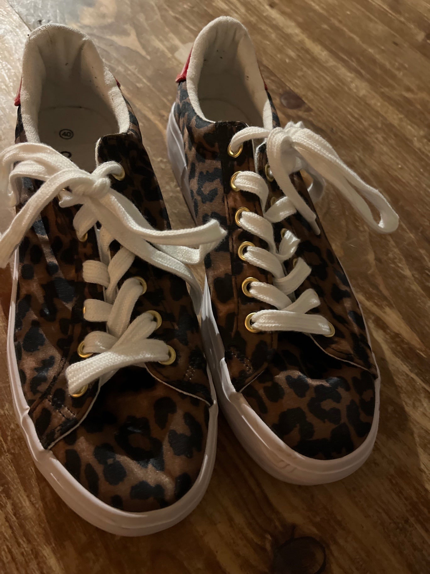 Canadians Schuhe Leopardenmuster