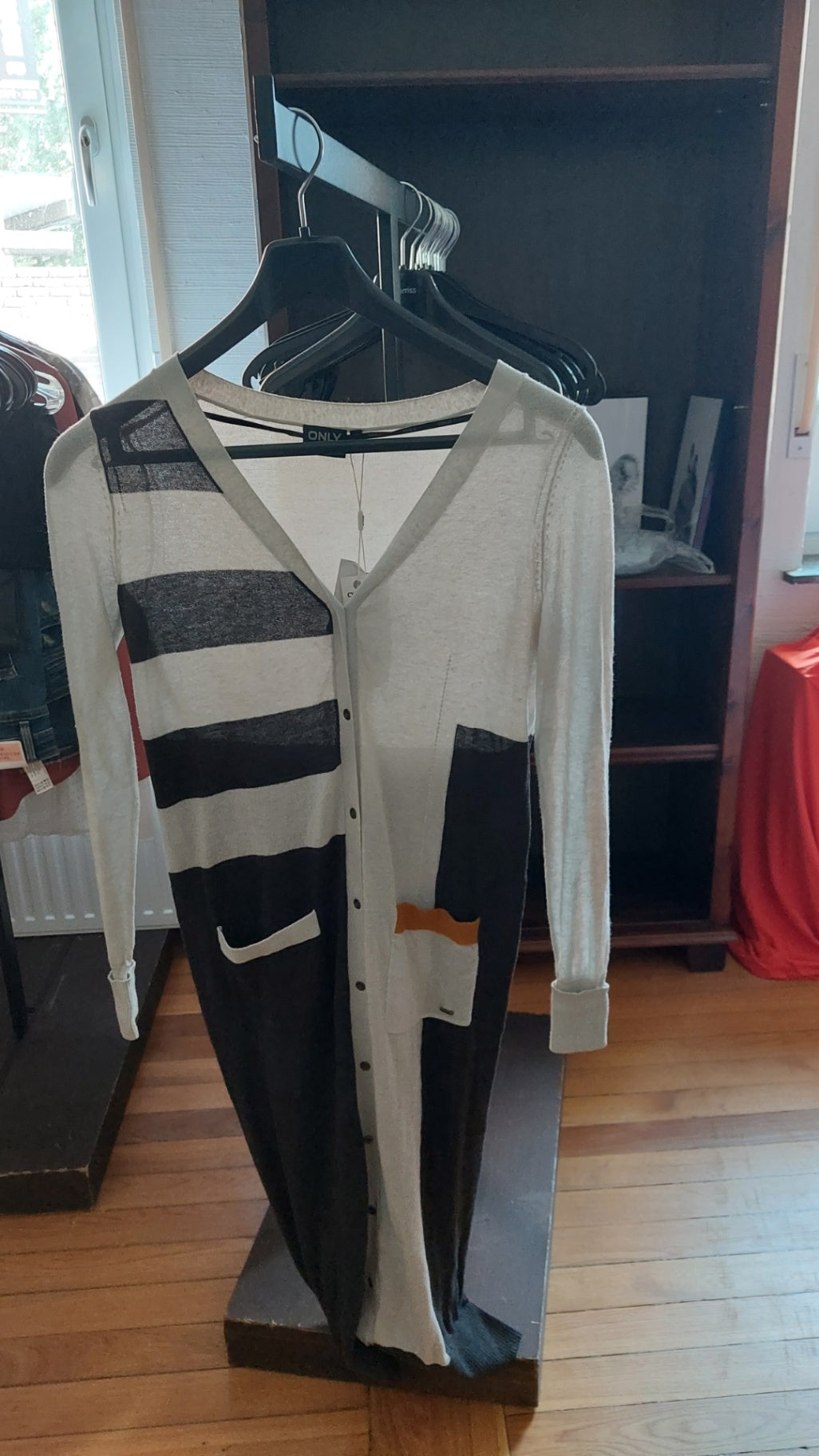 Only Cardigan Grau mit schwarzen Streifen