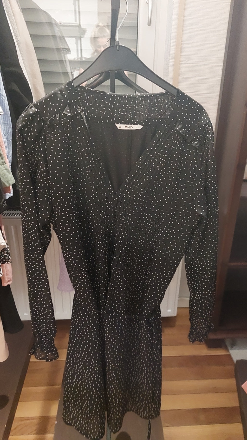 Only Kleid Schwarz mit weißen Punkten