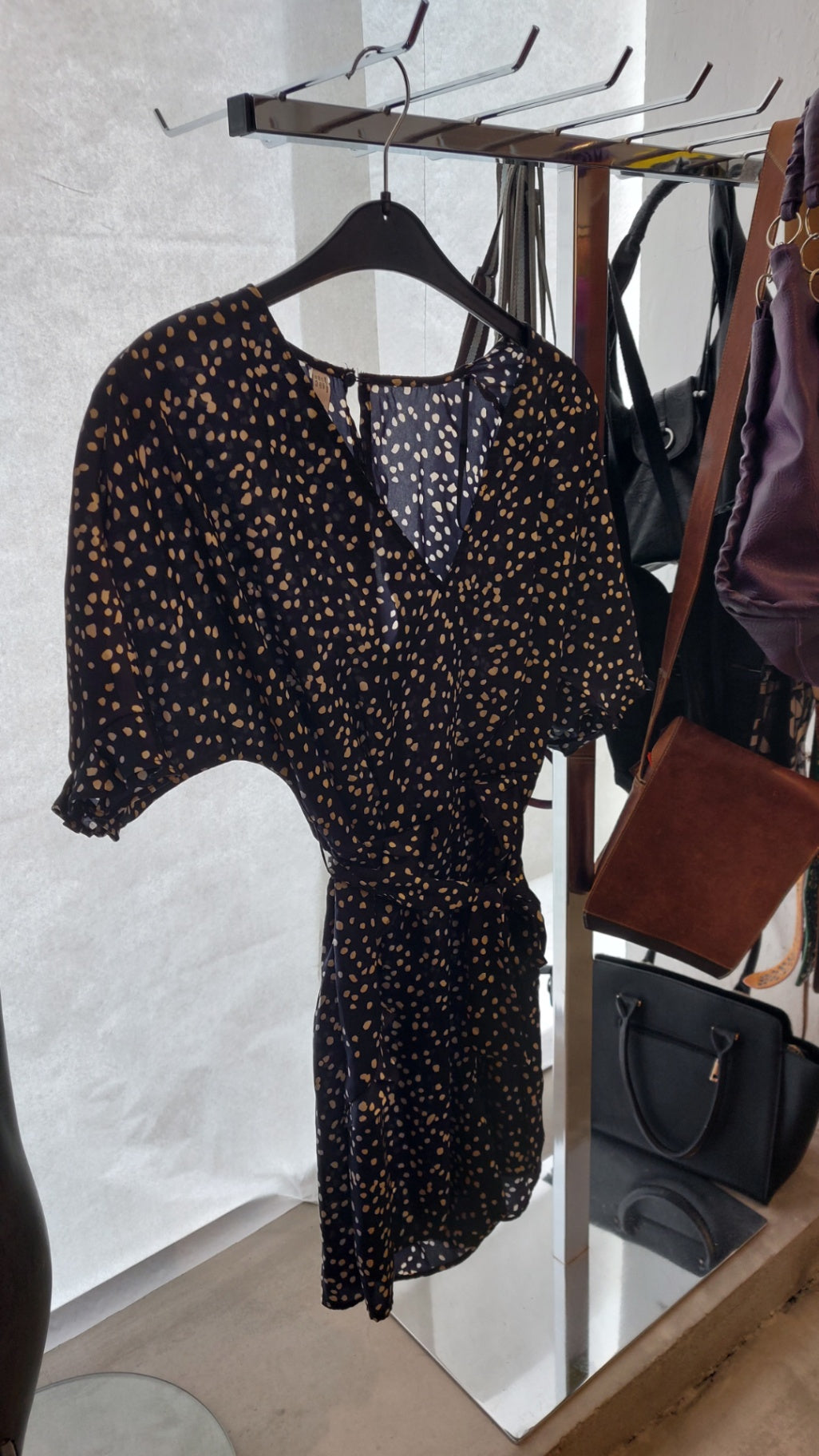 MNG Kleid Dunkelblau mit weißen Punkten