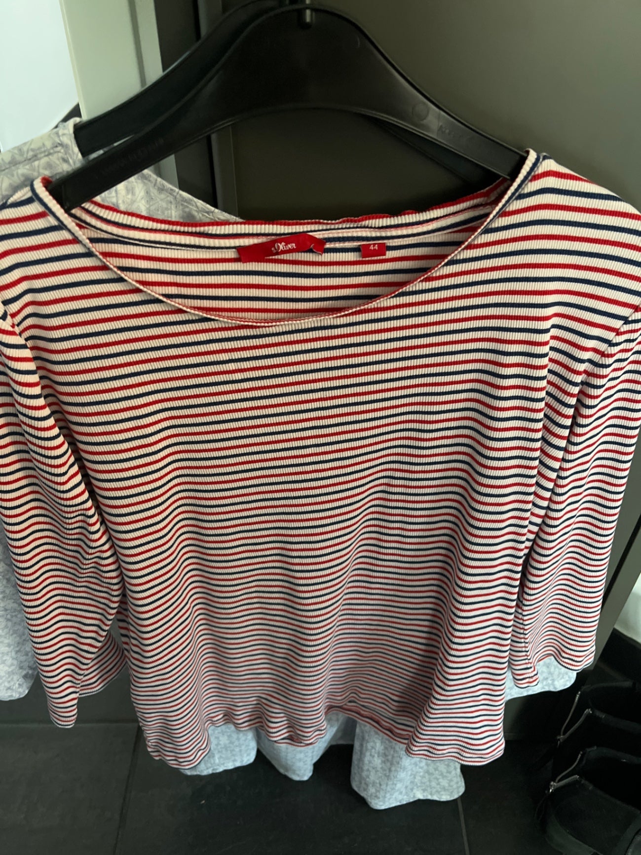 s.Oliver Langarmshirt Rot-Weiß-blau gestreift