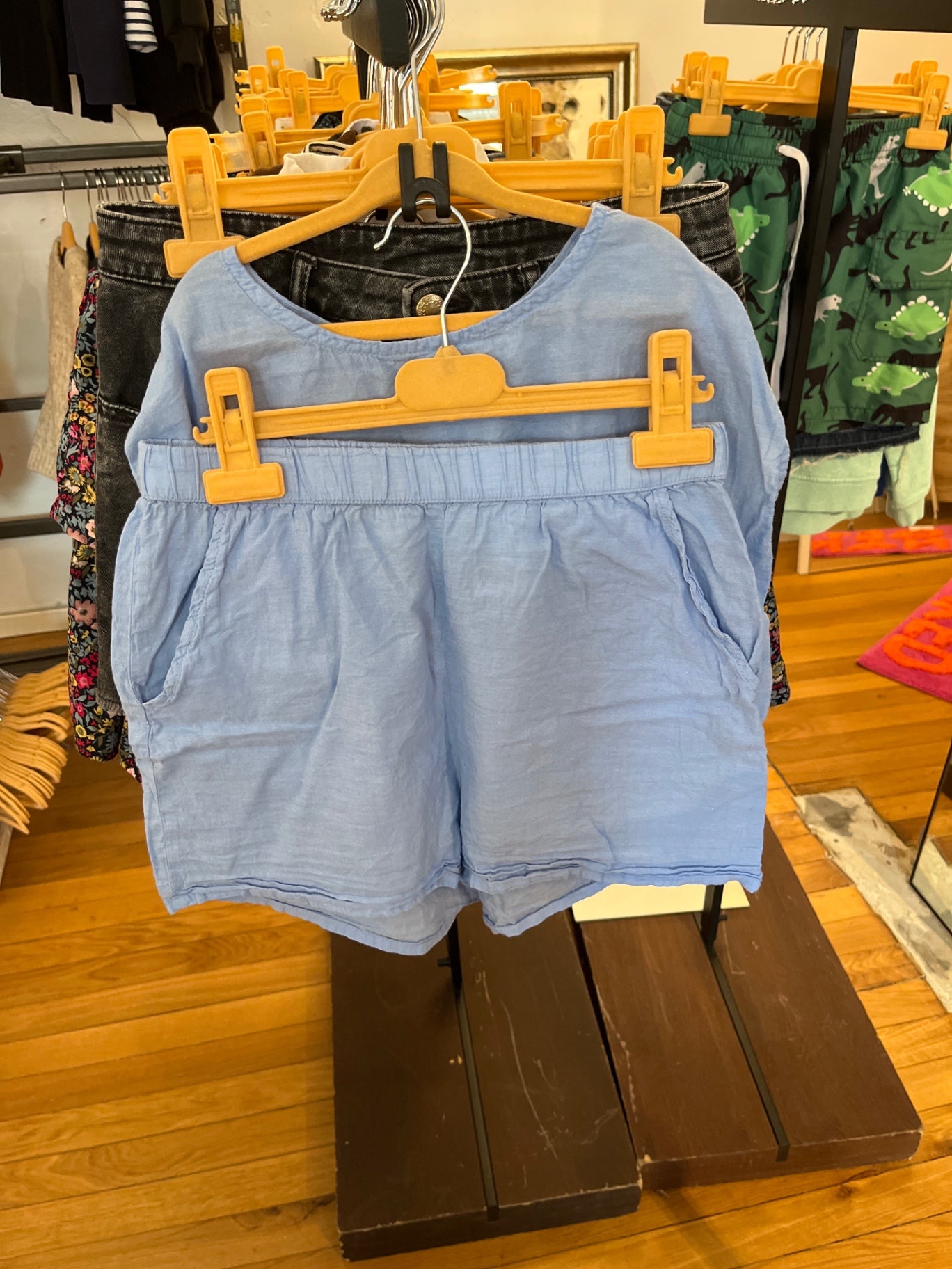 H&M T-Shirt und Shorts Hellblau