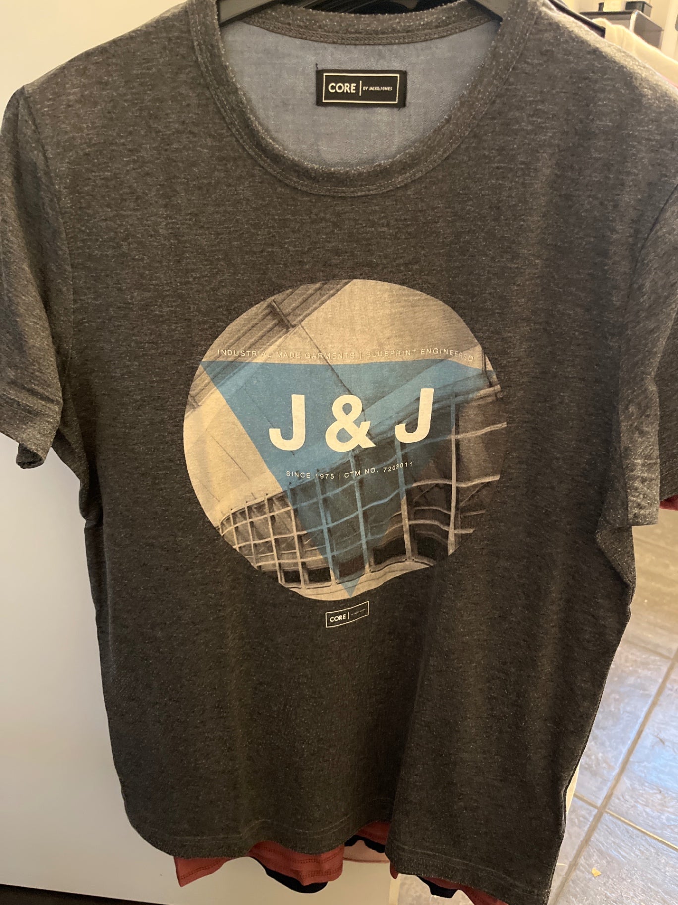 CORE by JACK & JONES T-Shirt Grau