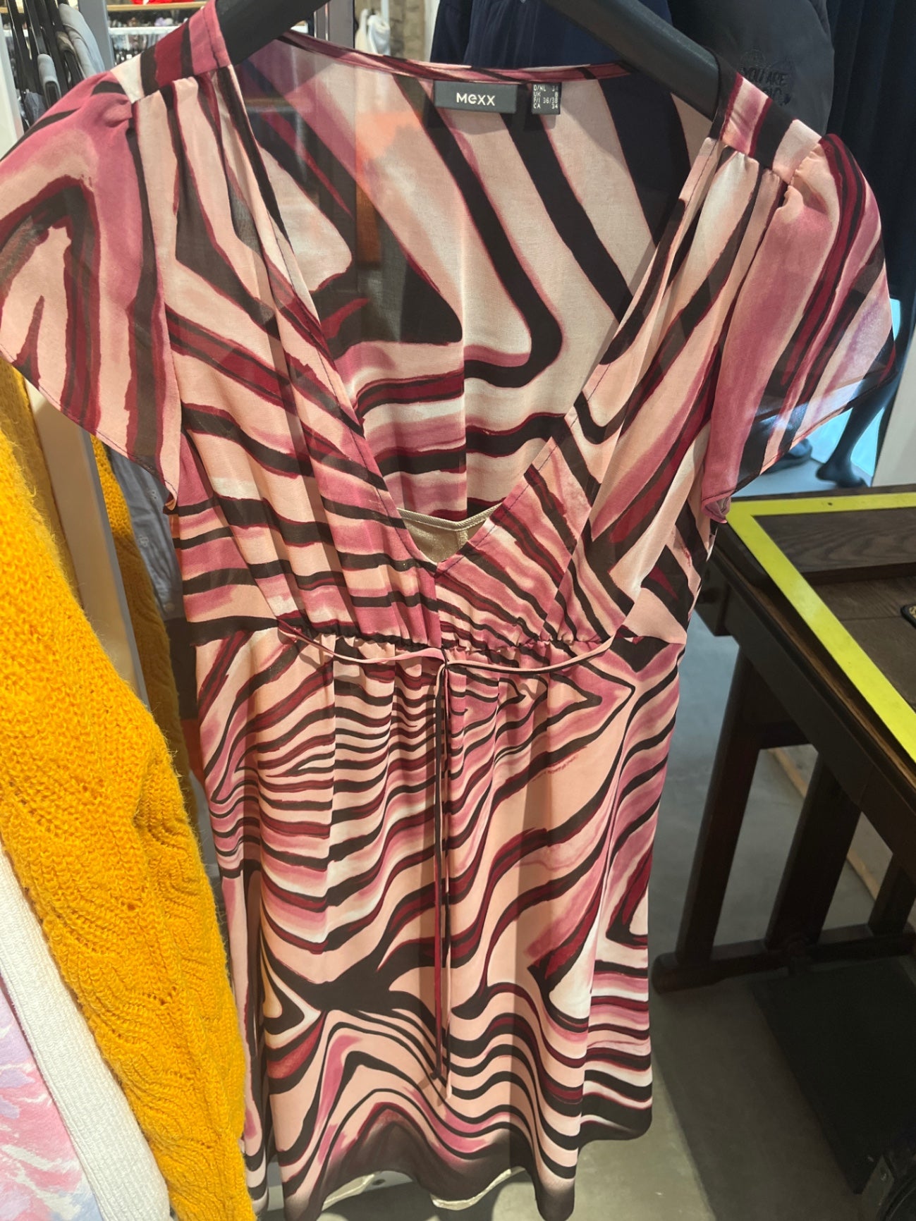 Mexx Kleid (Rosa und Schwarz) mit Unterkleid