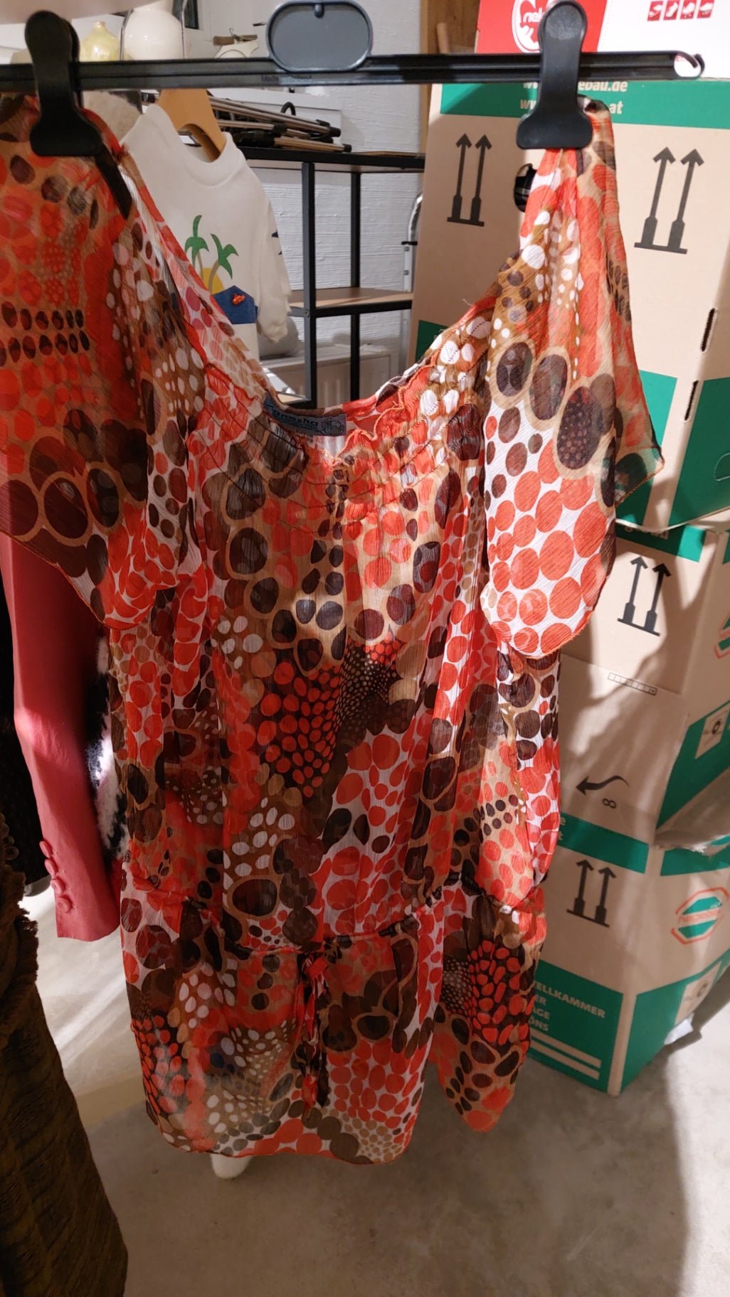 Ganesha Kleid Multifarbig (Rot, Braun, Weiß)