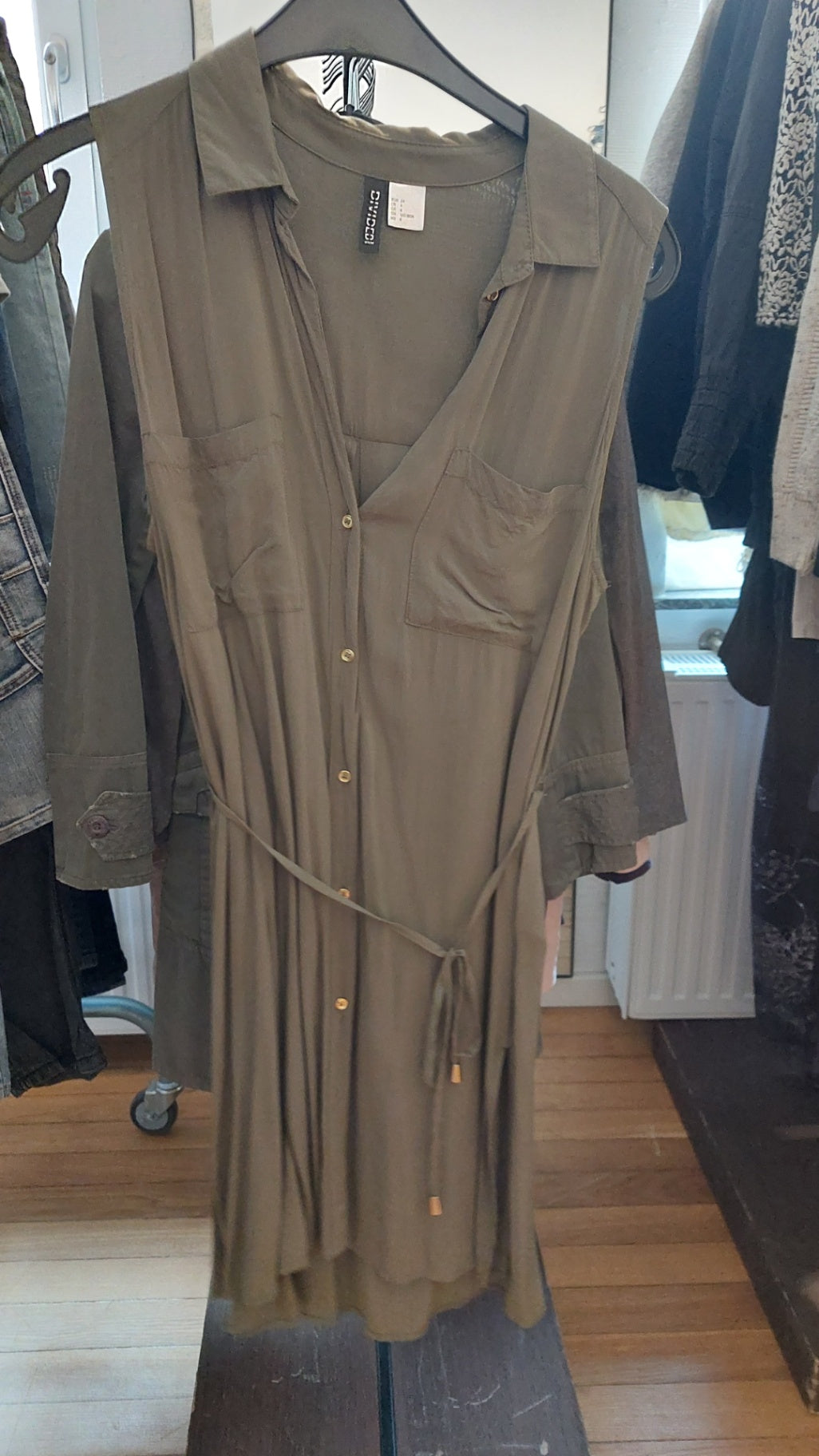 DIVIDED Kleid Olivgrün