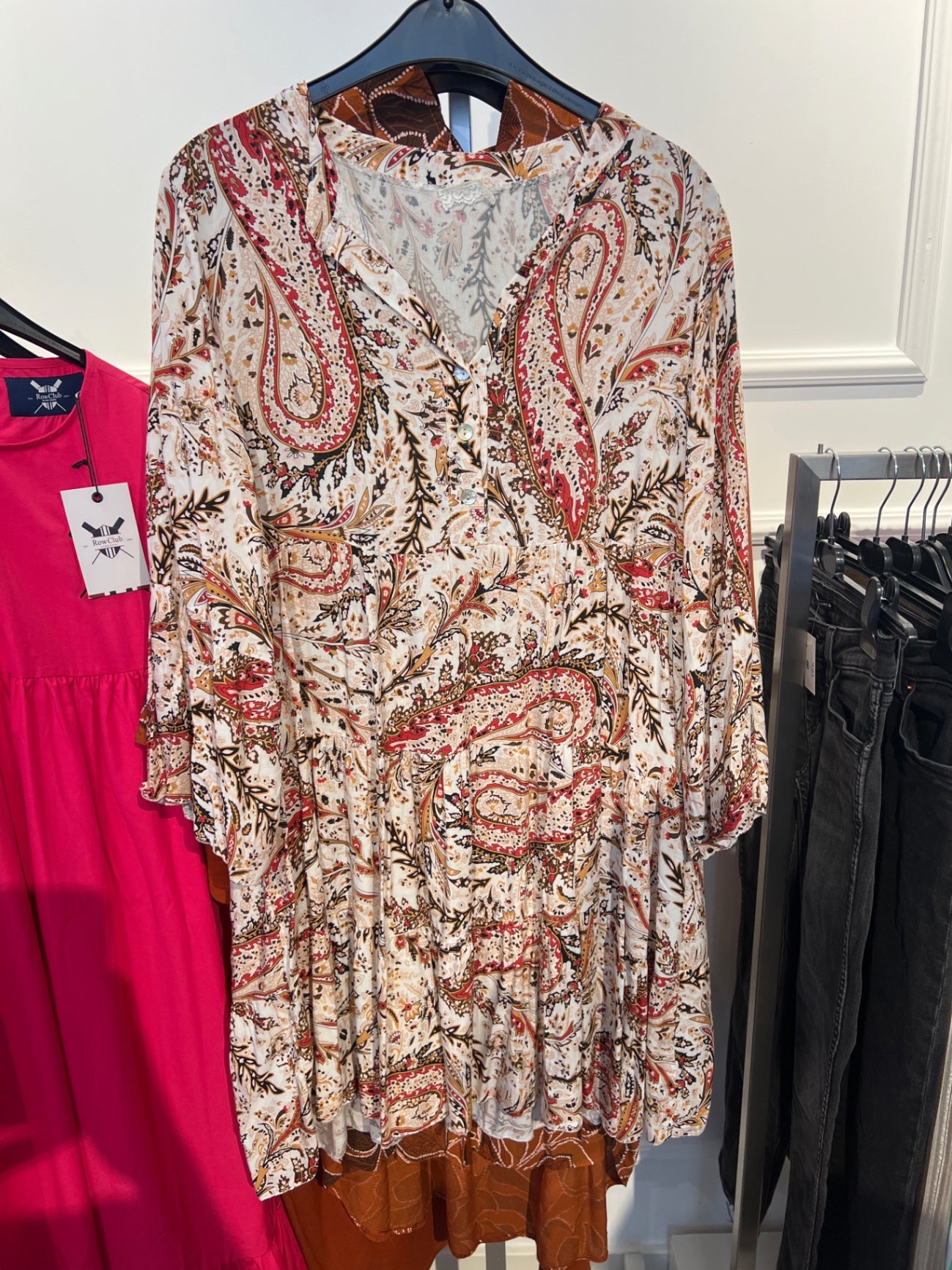 Bluse/Kleid Mehrfarbig (Weiß mit Rot, Braun und Schwarz)