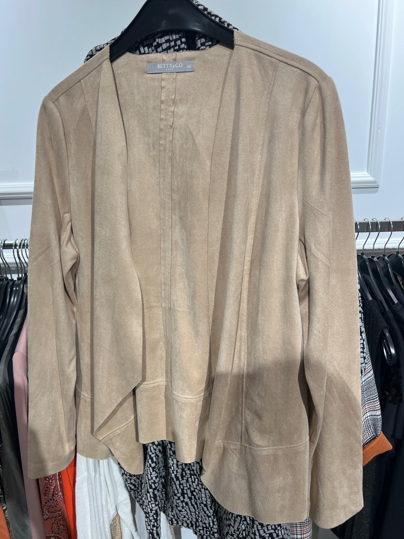 Betty & Co Jacke Beige