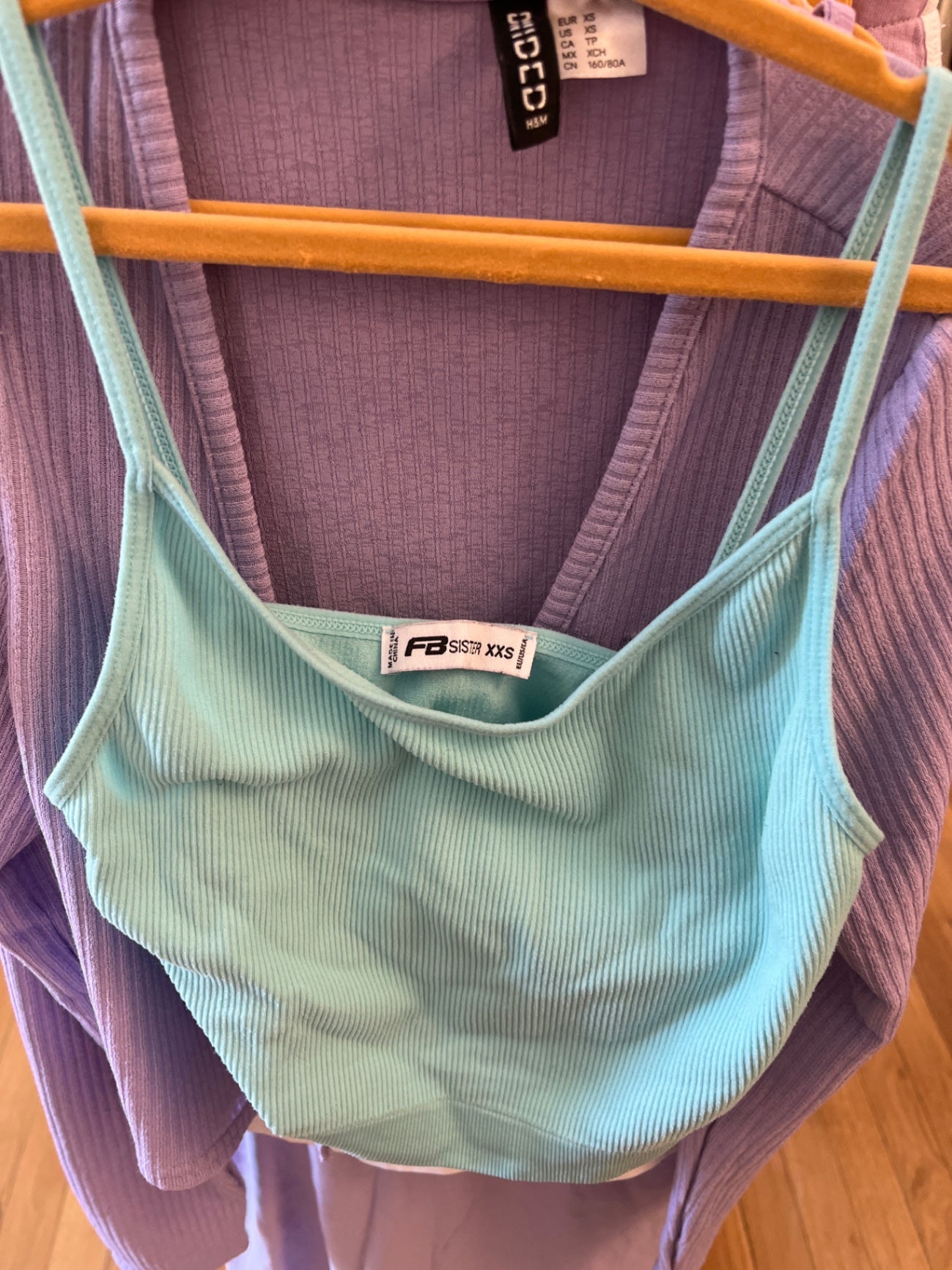 FB Sister Top cropped Hellblau