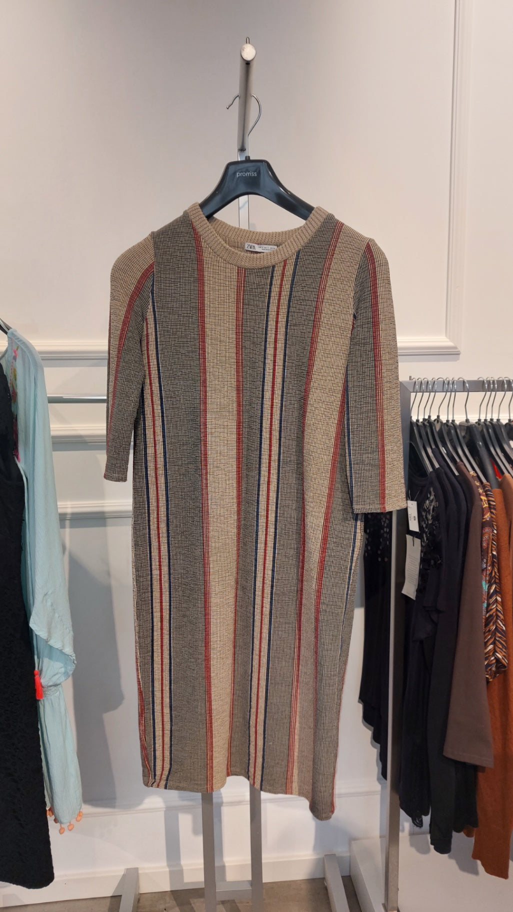 Zara Kleid Mehrfarbig