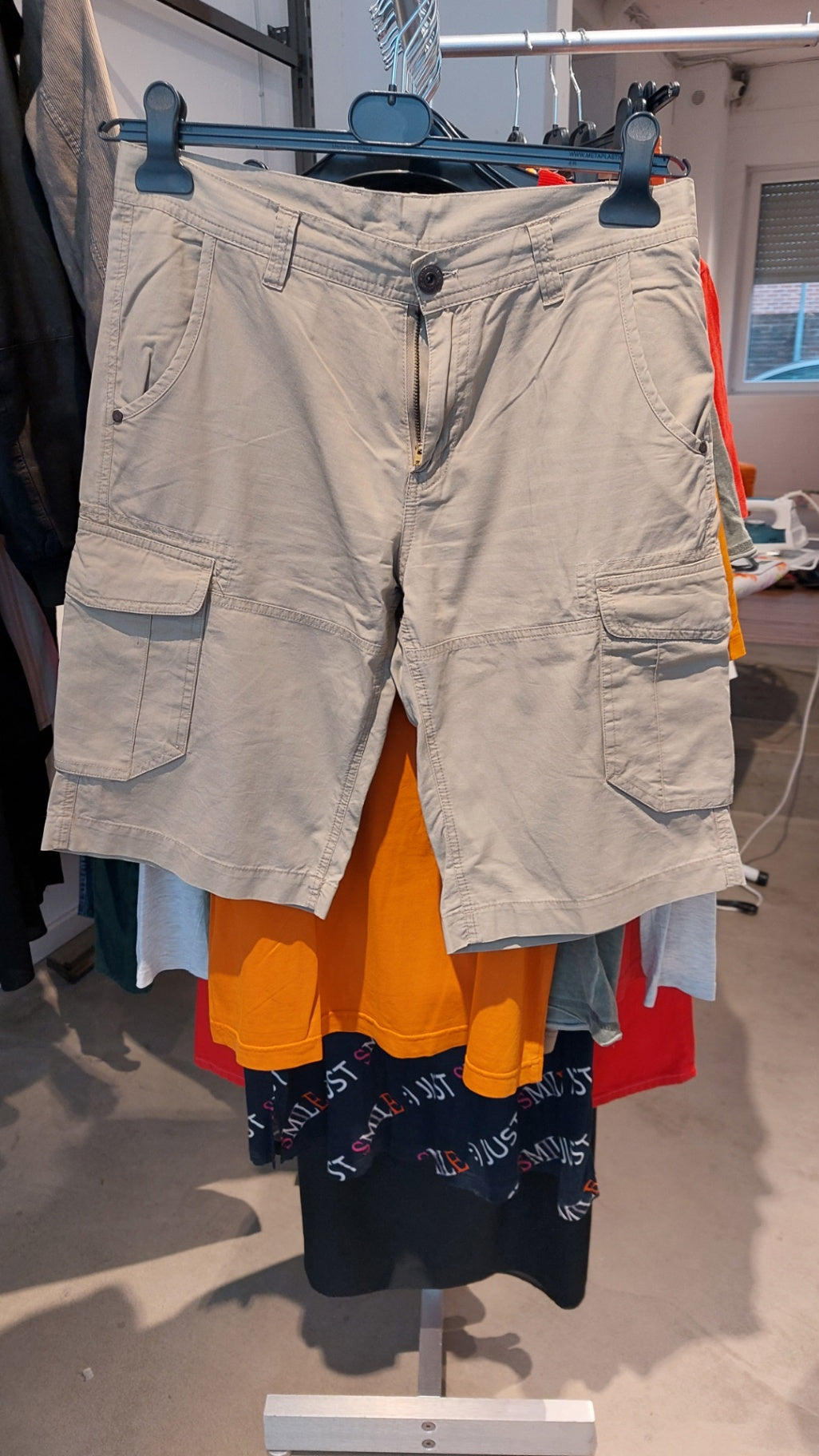 Unbekannt Shorts Beige