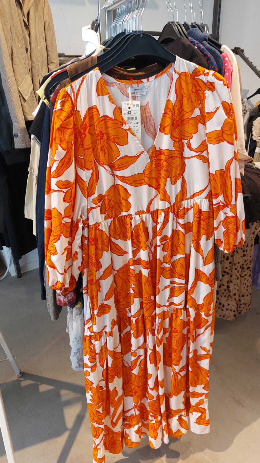 Reserved Kleid Weiß und Orange NP 44,99 Euro