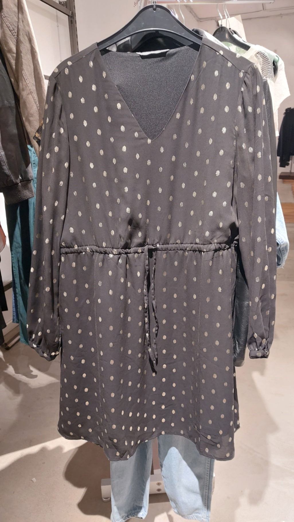 ONLY Bluse Schwarz mit weißen Punkten
