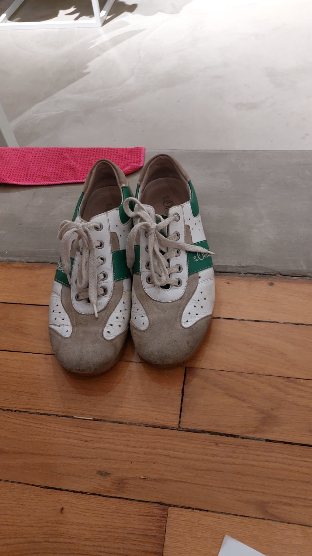 s.Oliver Schuhe Weiß und Grün