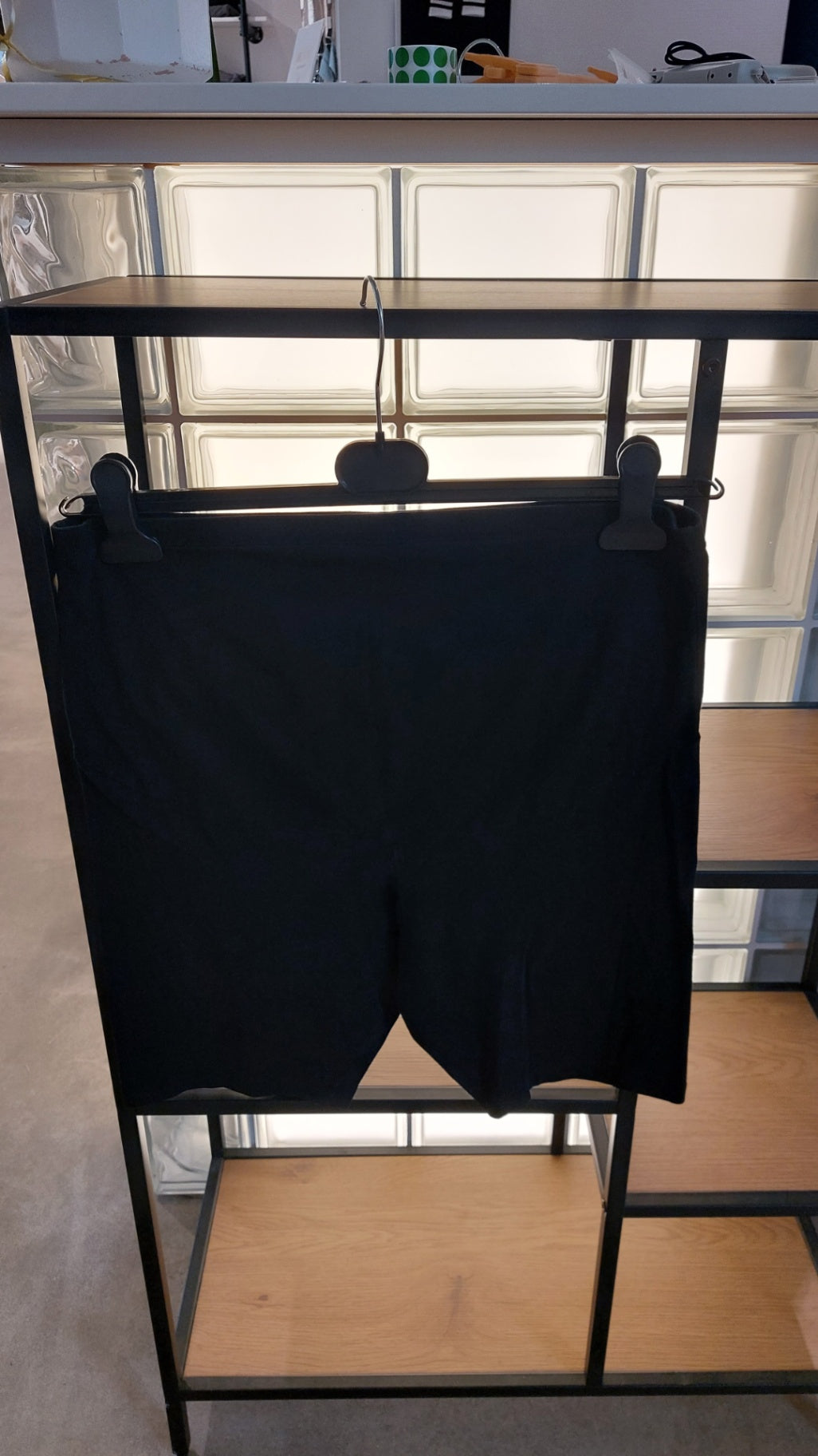Only Maternity Umstands-Shorts Schwarz