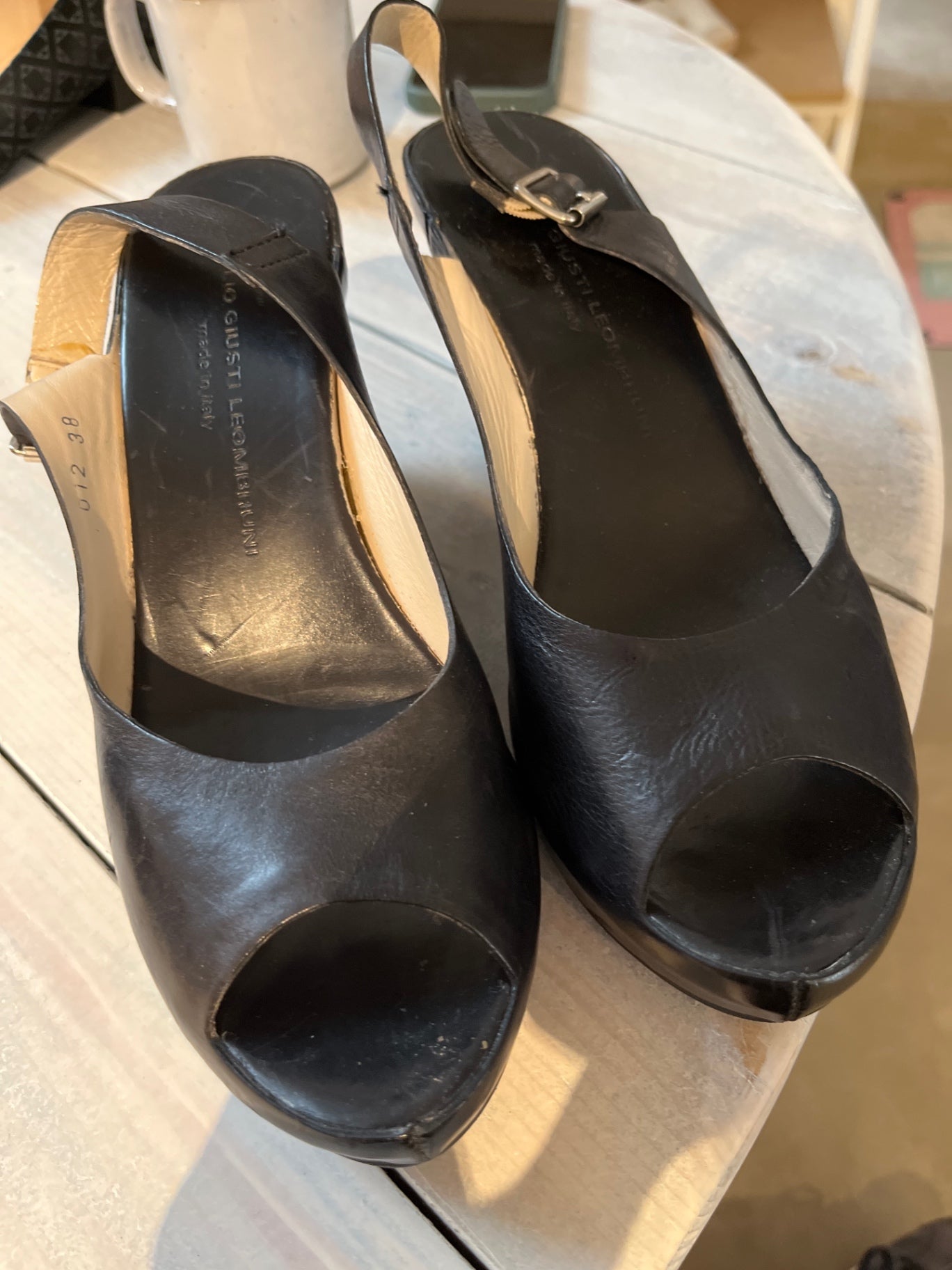 Attilio Guisti Leombruni Sling-Pumps Schwarz