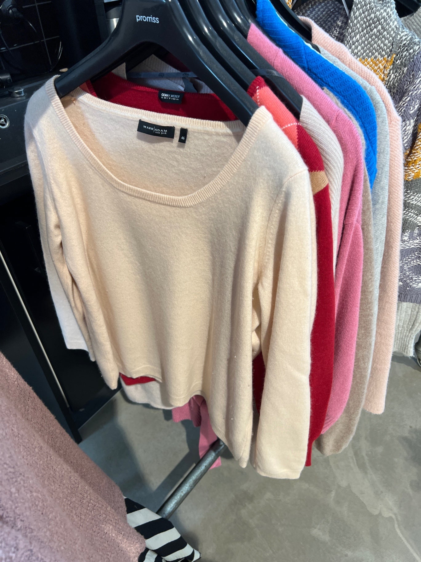 Mark Adam Pullover Beige / Rosa