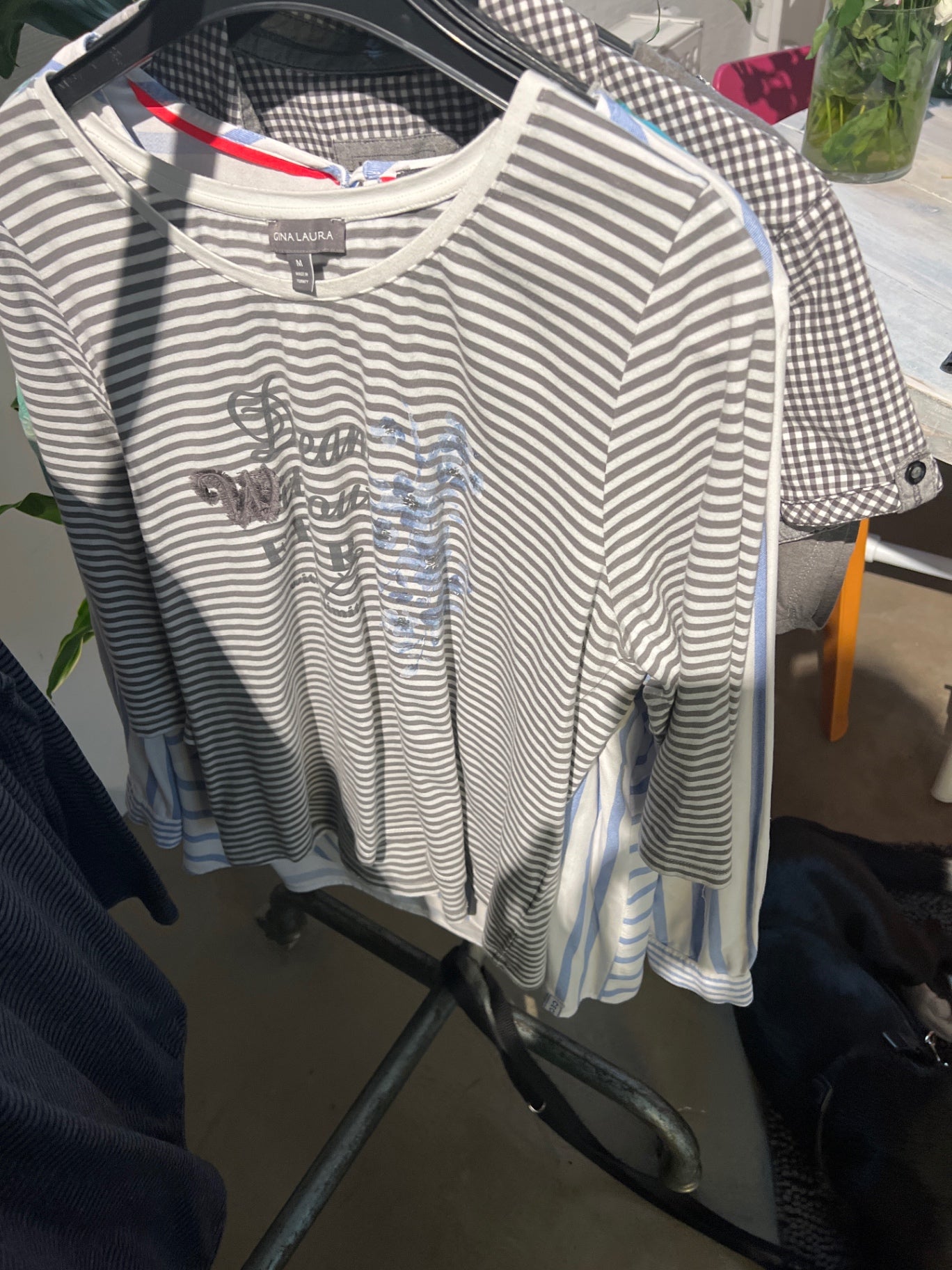 Gina Laura T-Shirt Grau und Weiß gestreift