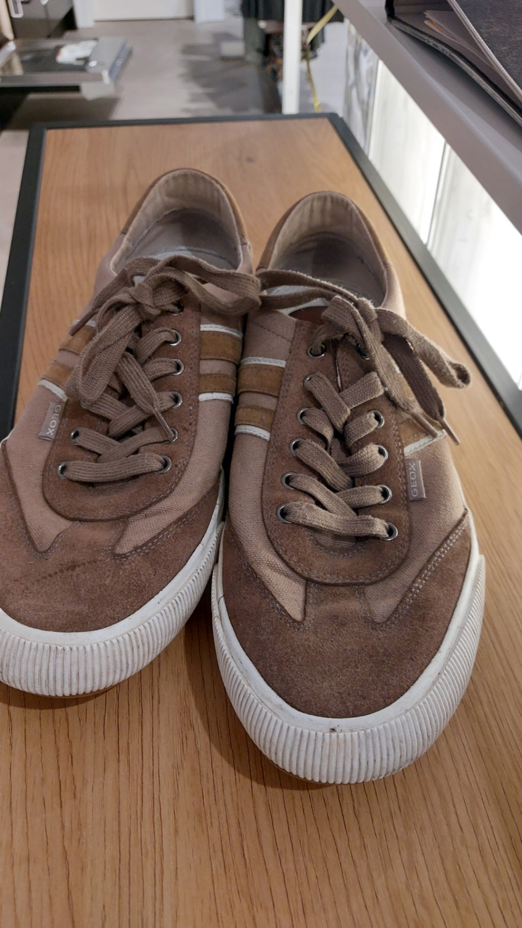 Geox Schuhe Braun