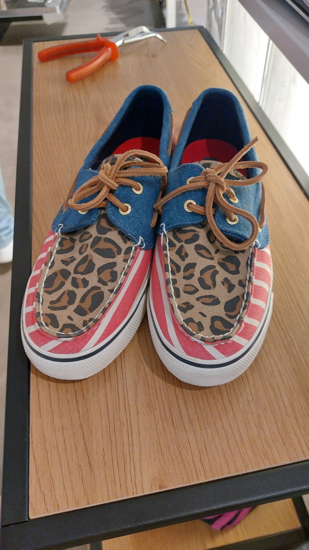 Sperry Schuhe Mehrfarbig (Blau, Rot, Braun, Beige)