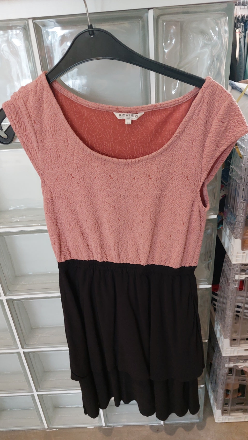 Review Kleid Rosa und Schwarz