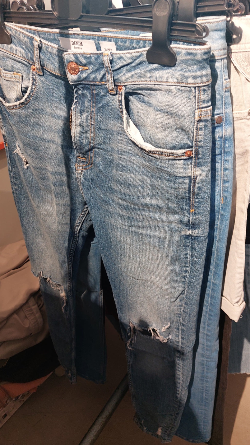 Bershka Jeans Blau