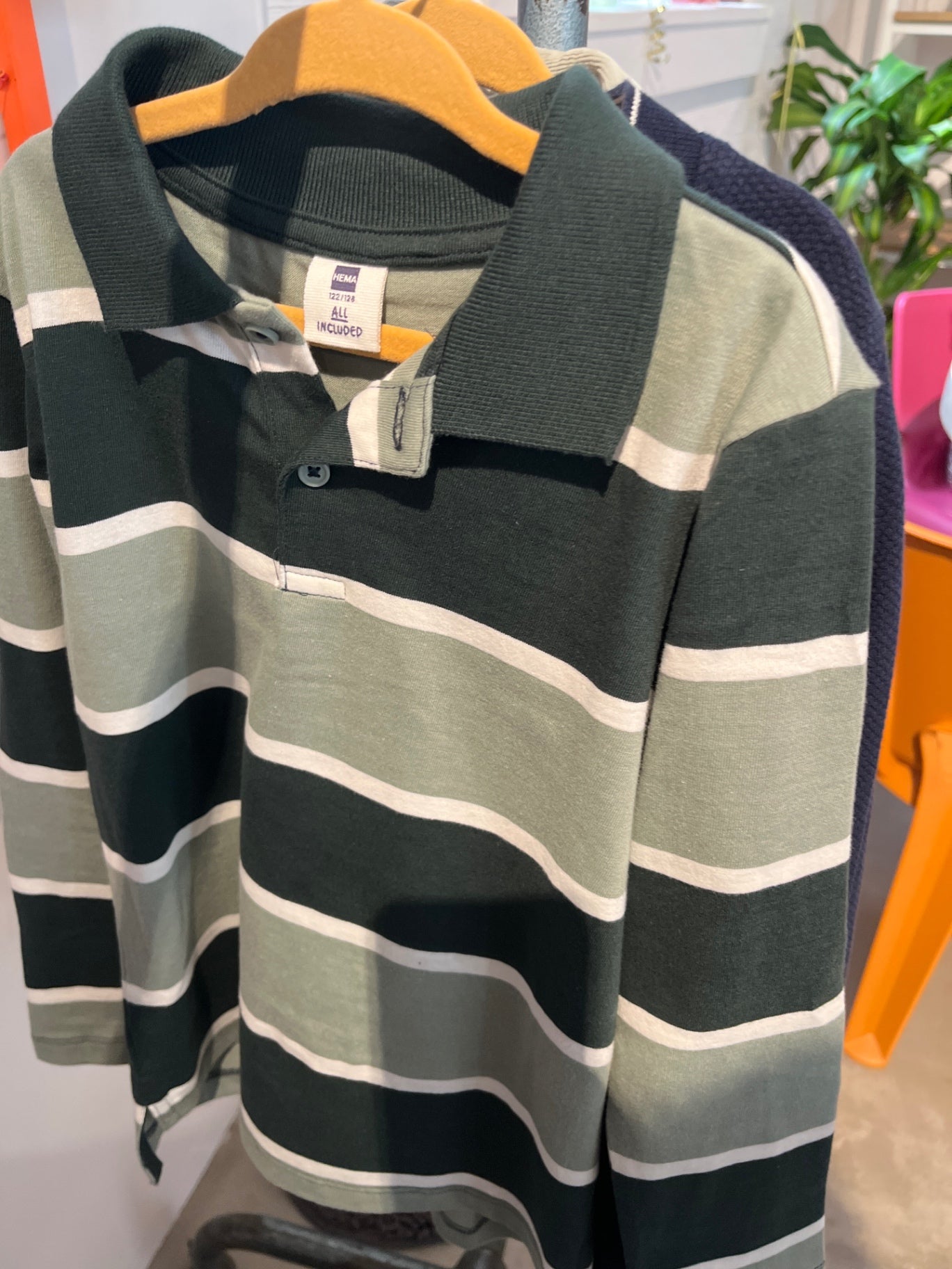 Hema Poloshirt Grün gestreift