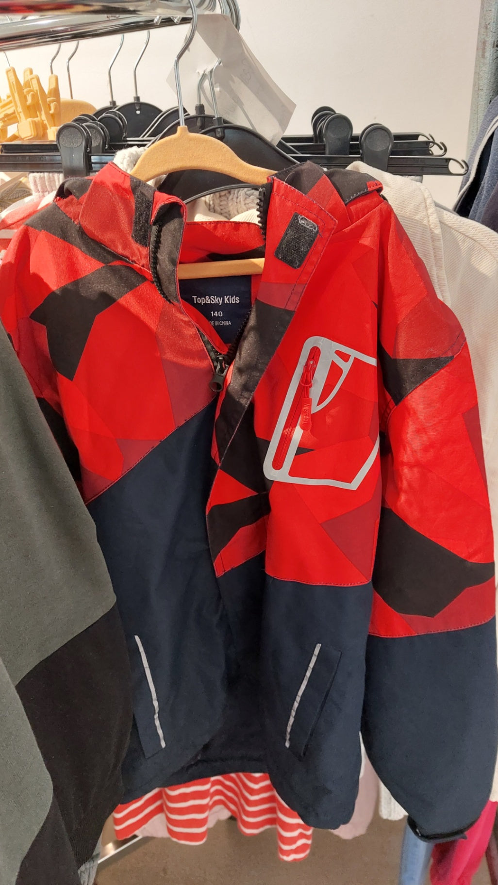 Top&Sky Kids Jacke Rot und Schwarz