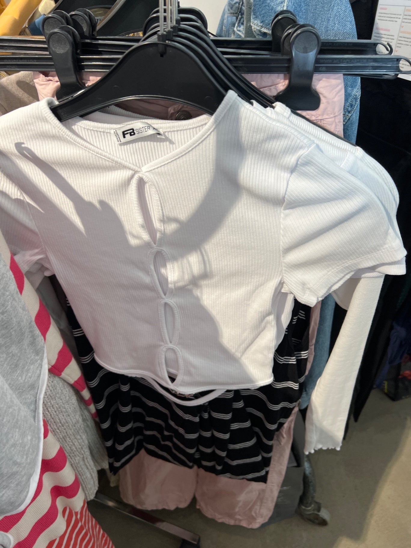 Fishbone Sister T-Shirt Weiß