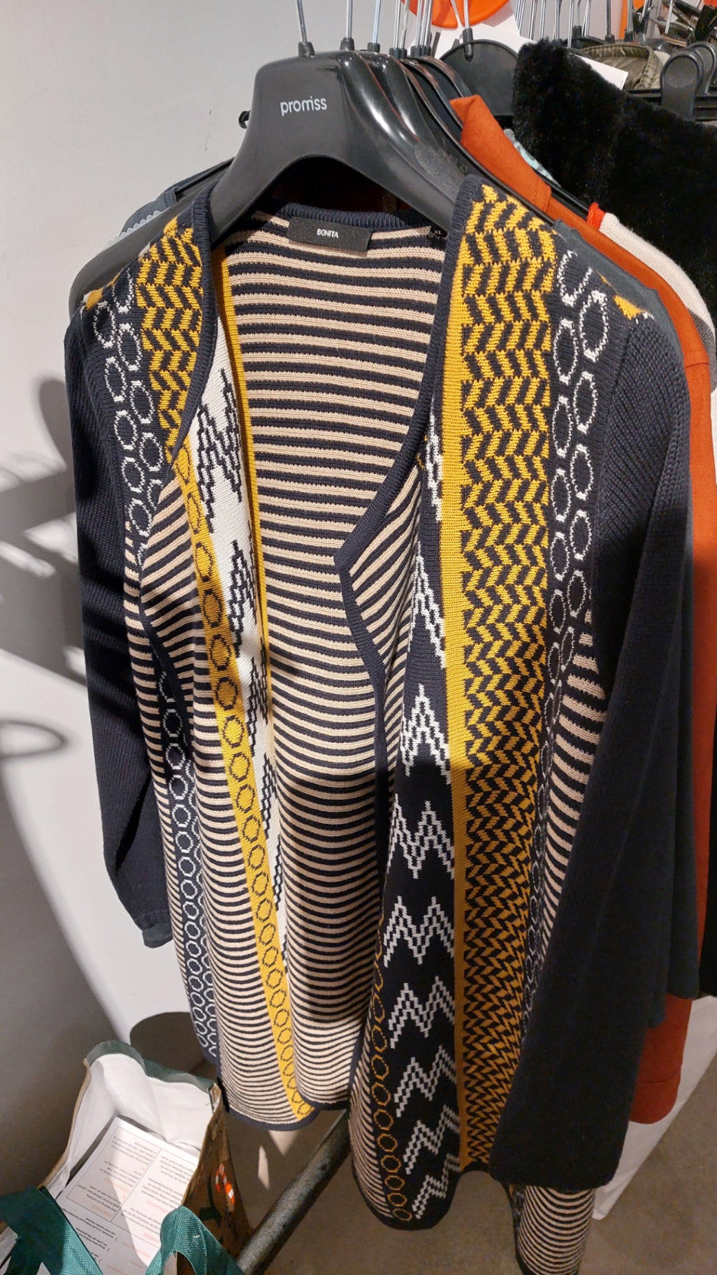 Bonita Cardigan Dunkelblau, Beige, Gelb, Weiß