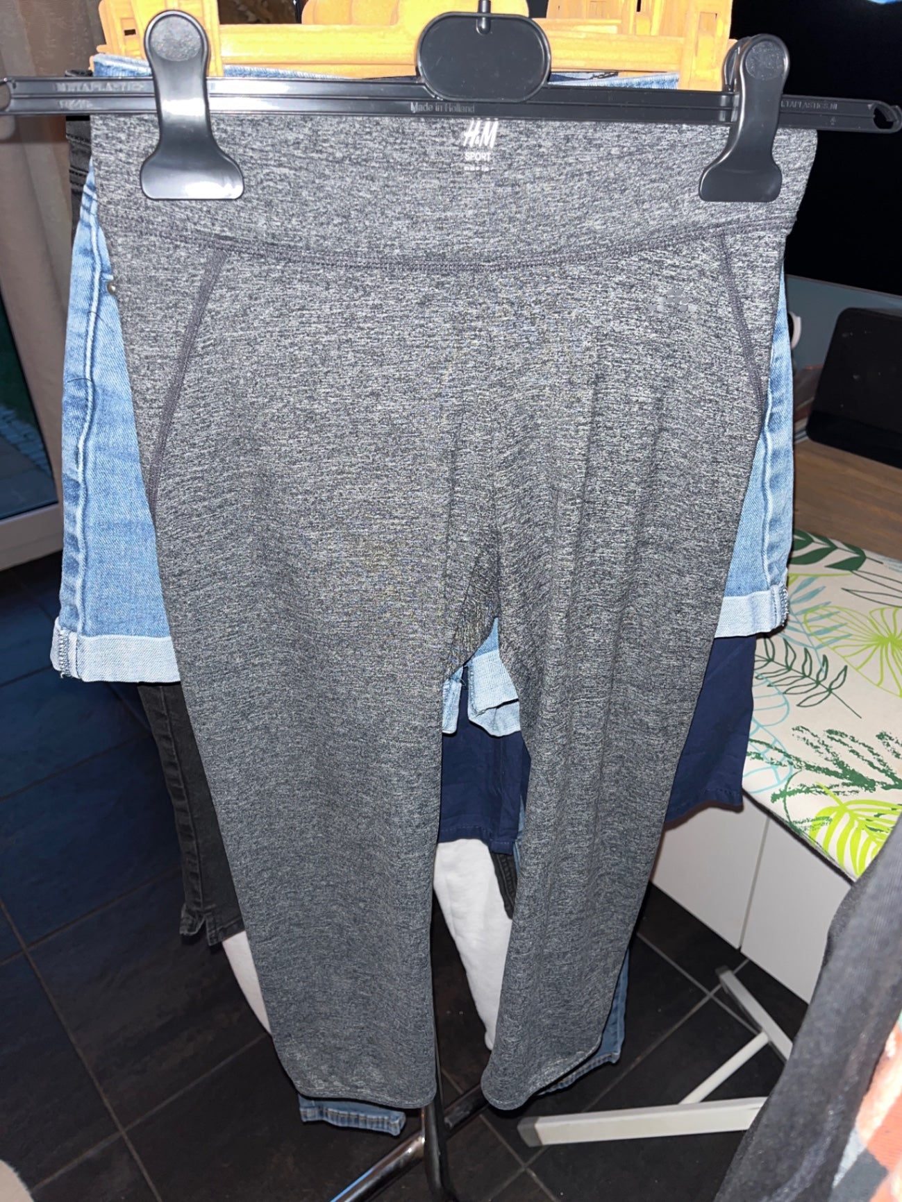 H&M Sport Leggings Grau