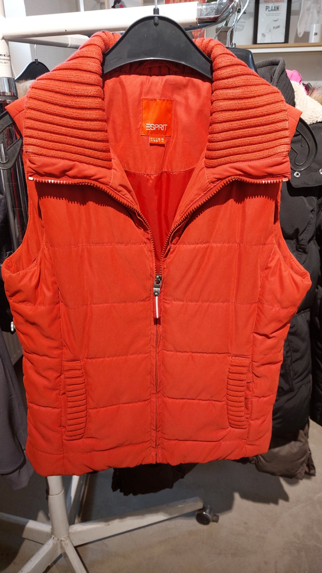 Esprit Weste Rot