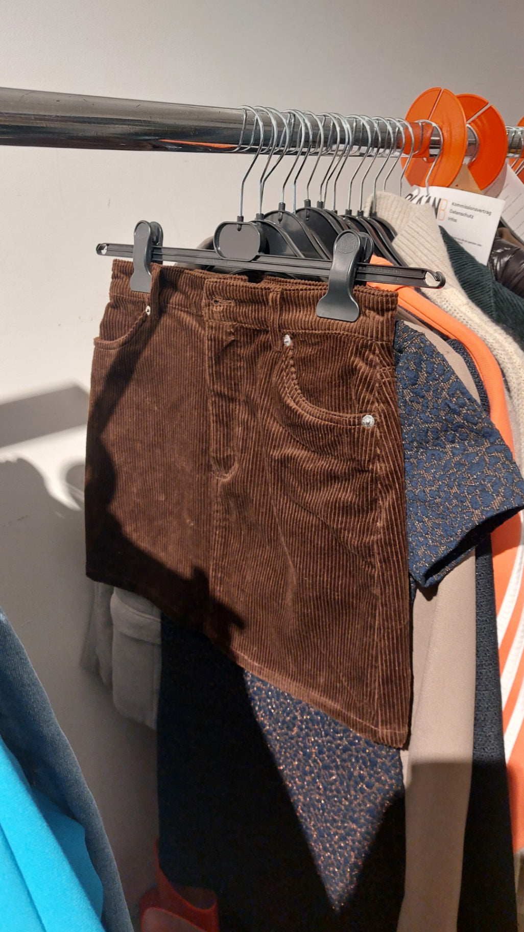 Monki Rock Braun