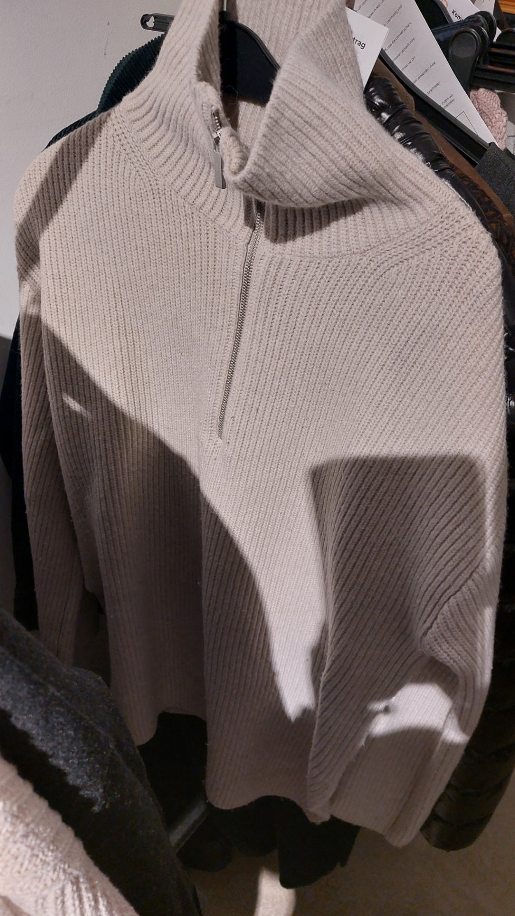 HM Pullover mit Reißverschluss Beige