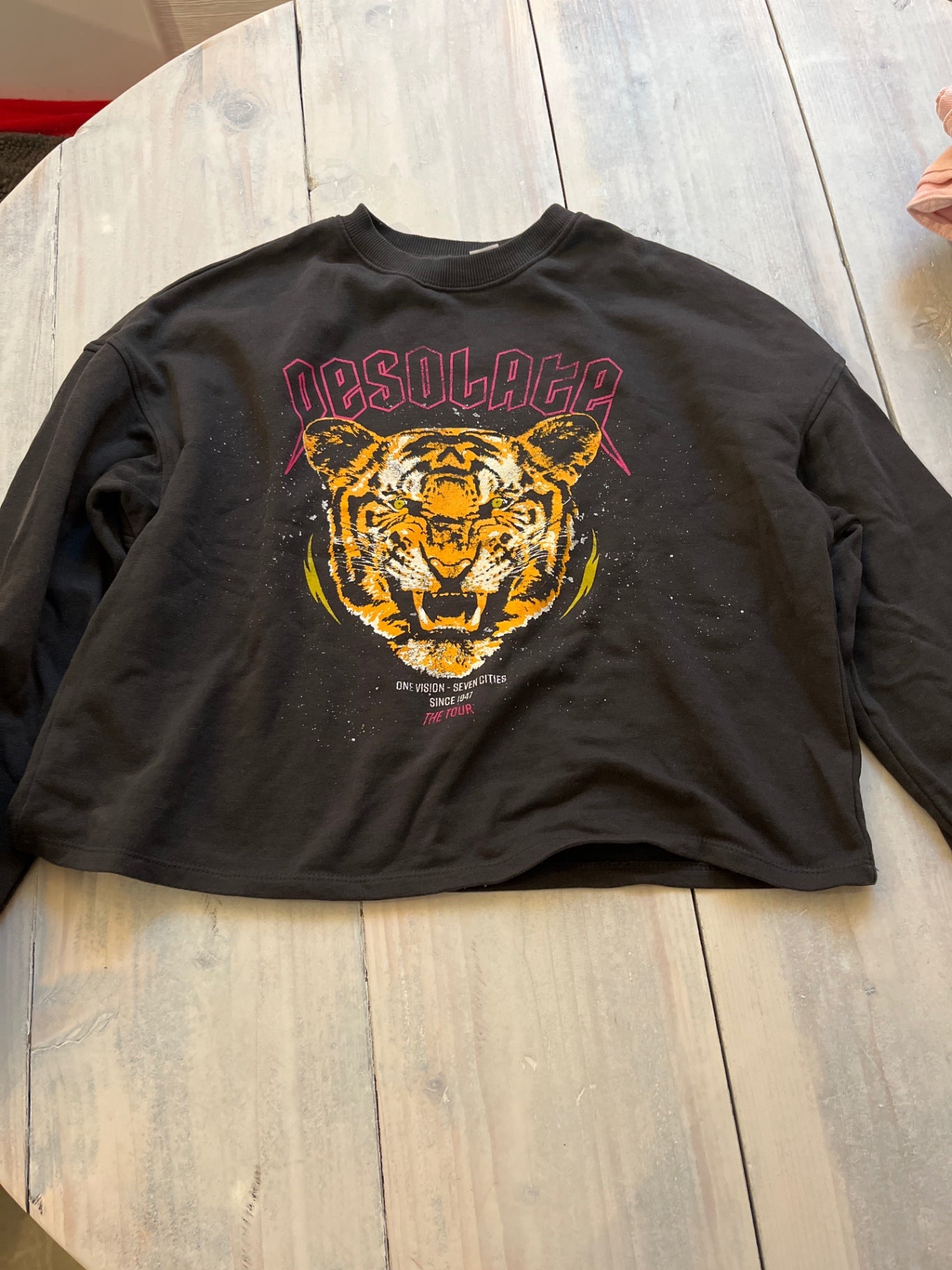 DIVIDED Sweatshirt Tiger