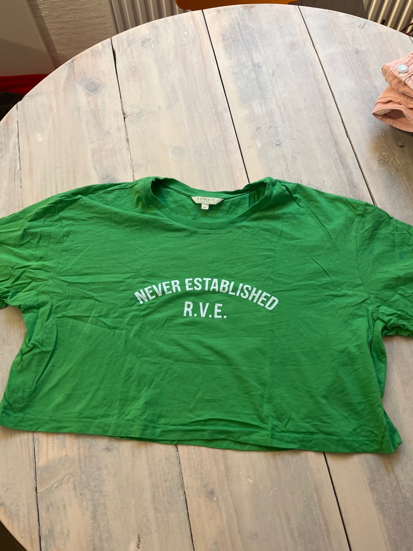 Review T-Shirt Grün