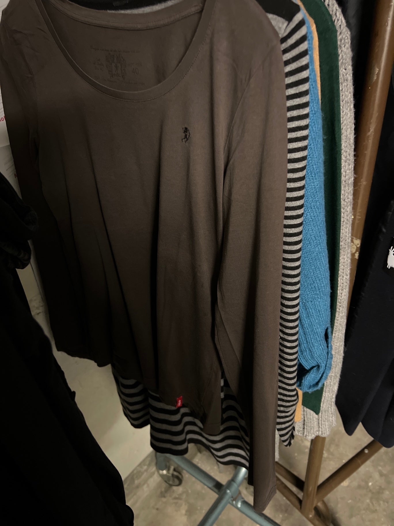 Unbekannt Langarmshirt Braun