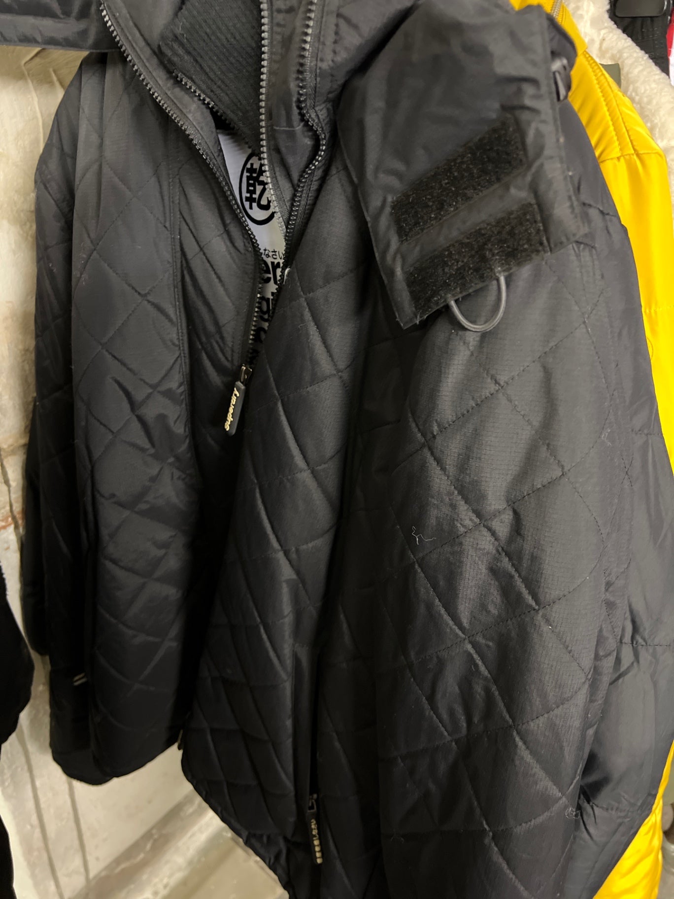 Superdry Jacke Schwarz