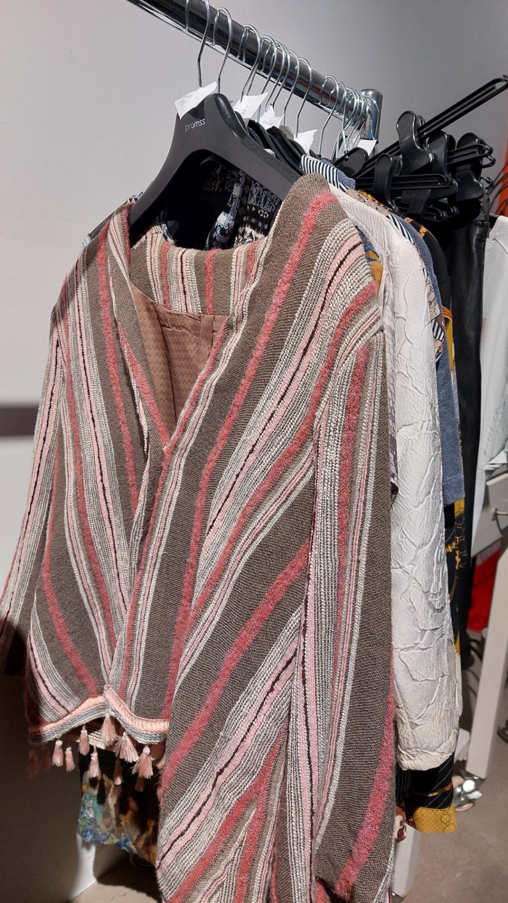 Modeschneiderin selbstgeschneidert UNIKAT Poncho Braun und Rosa