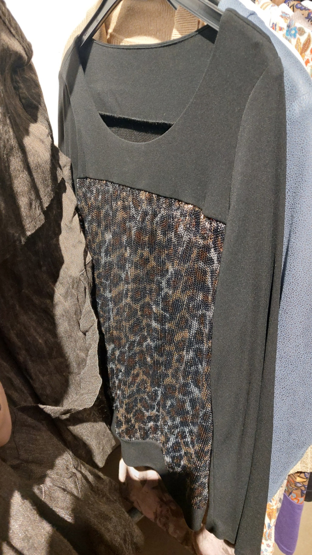 UNIKAT Oberteil Schwarz/Silber/Gold