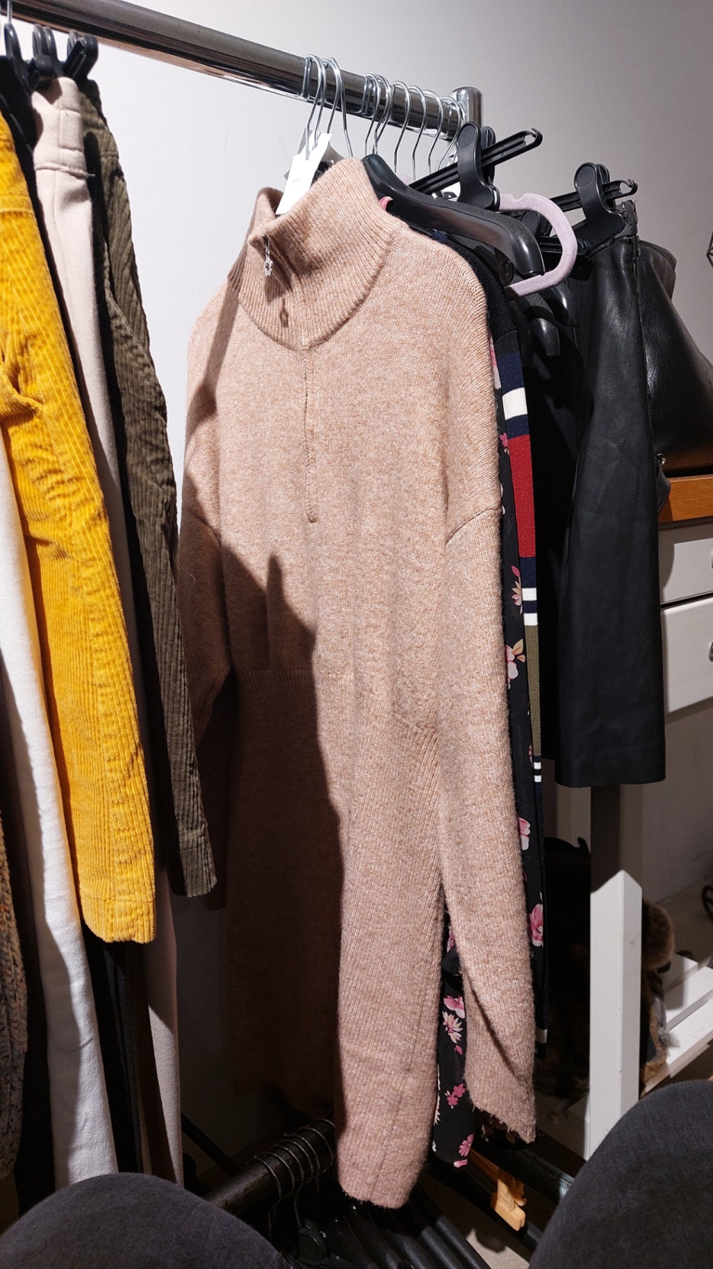Florence Pullover Beige