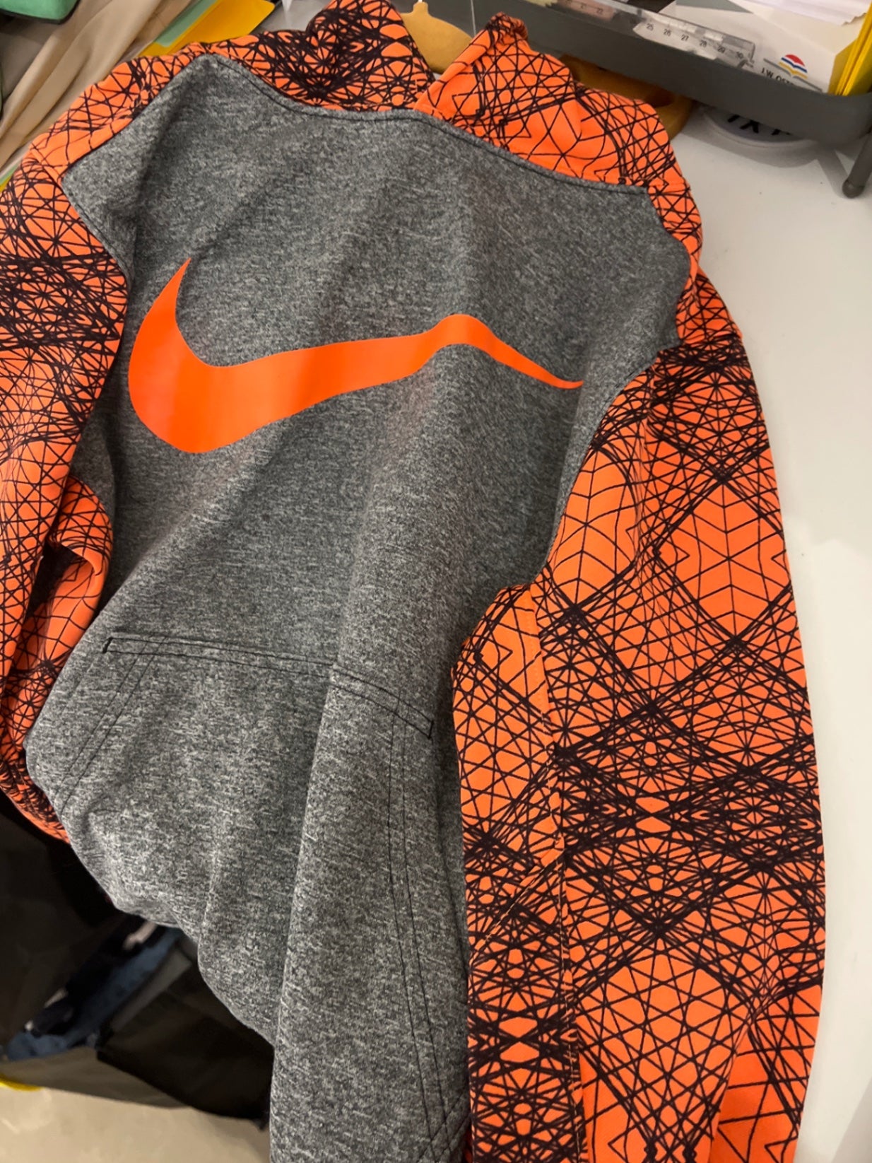 Nike Hoodie - B-WARE - kleiner Fleck vorne