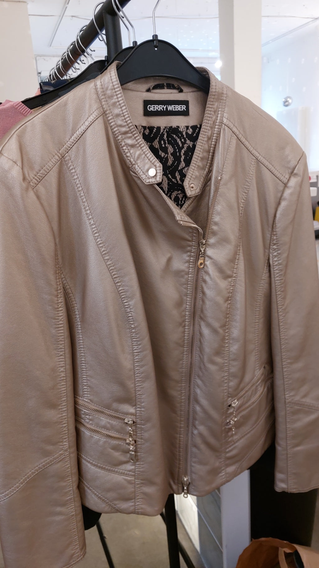 Gerry Weber Jacke Beige mit Gold