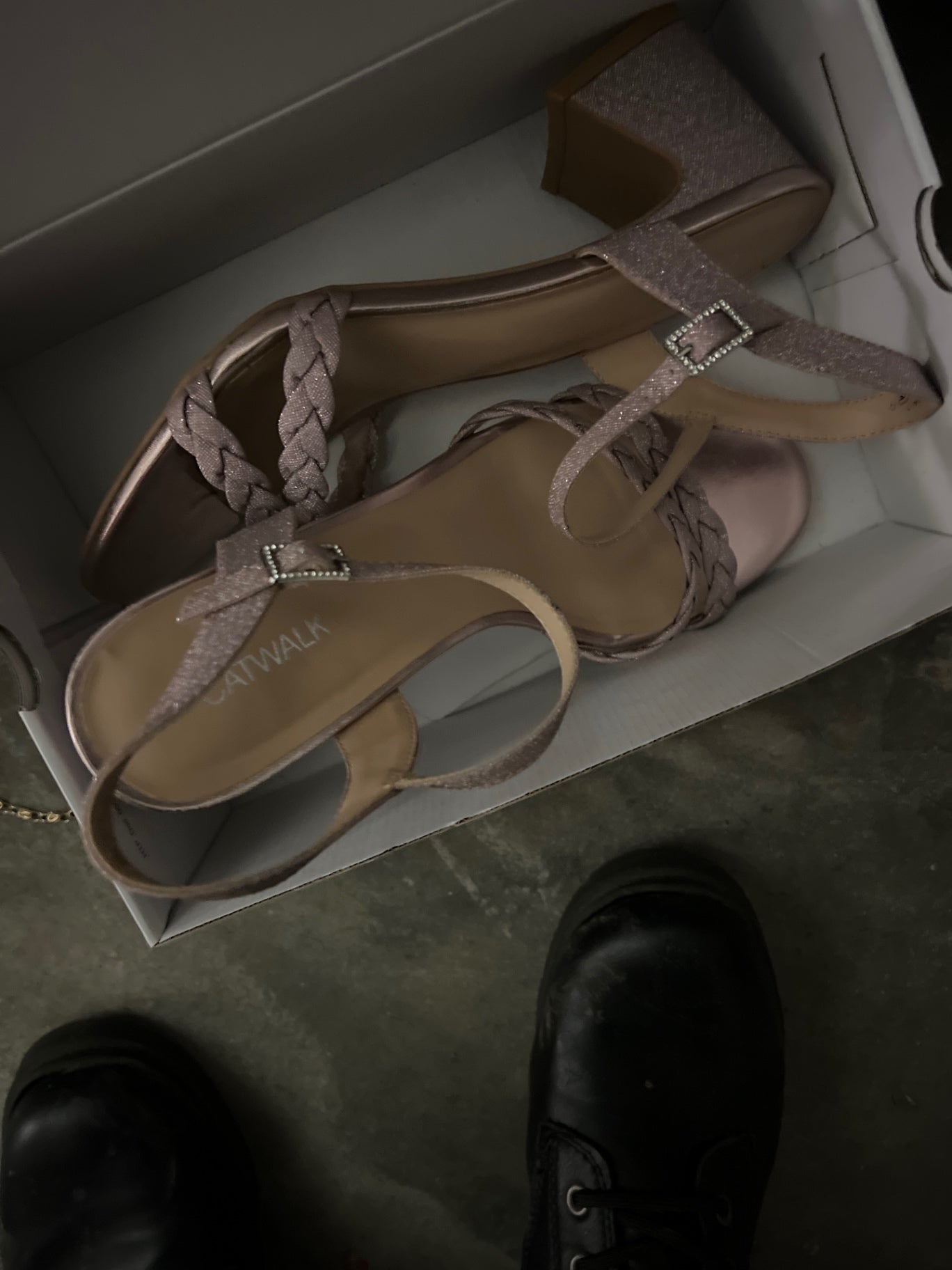 Catwalk Pumps / Sandale Rosa