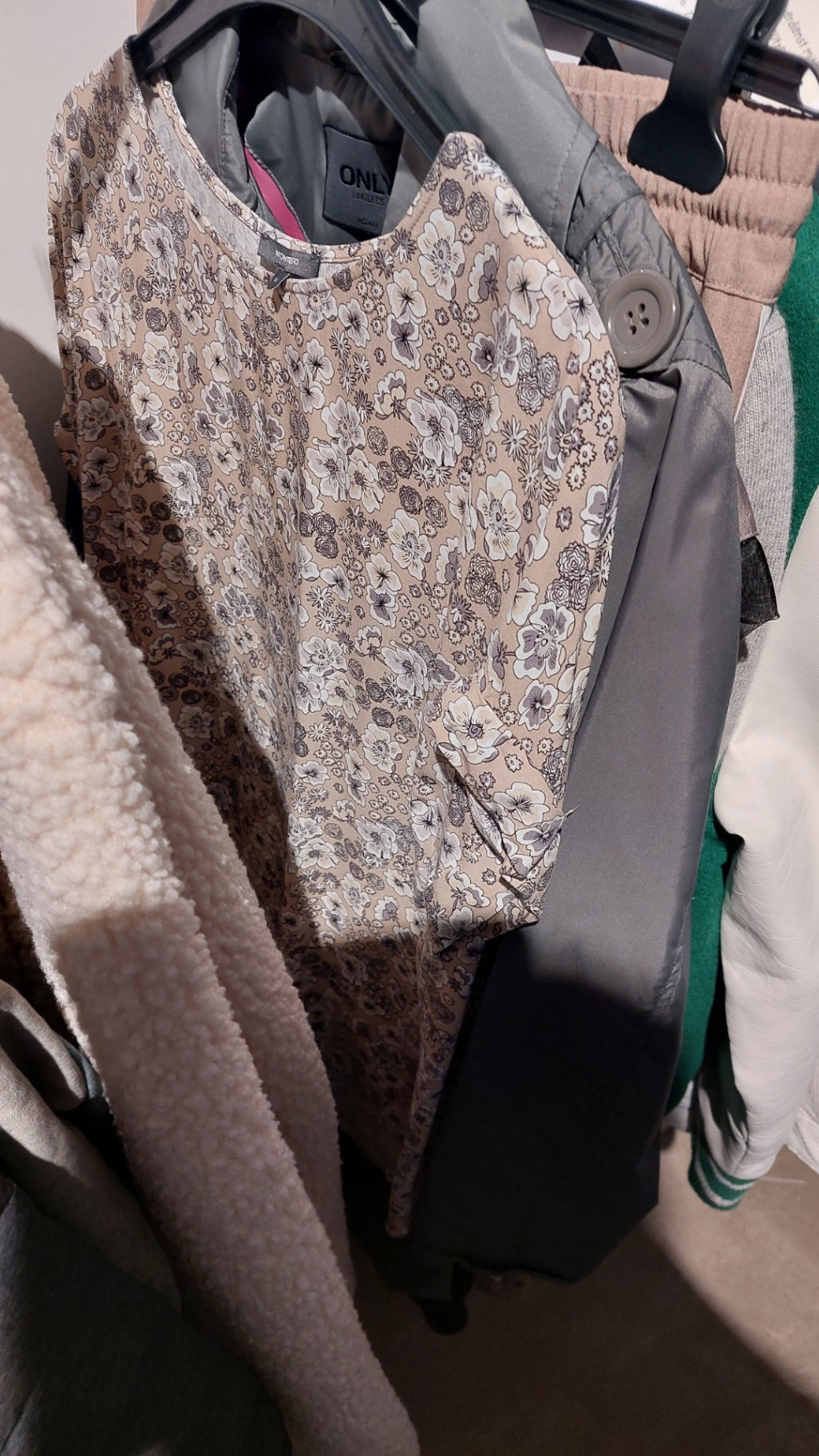 Montego Bluse Beige mit Blumenmuster