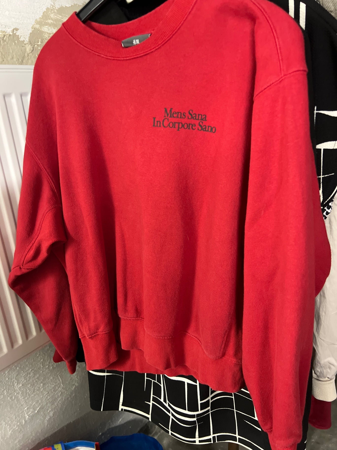 H&M Pullover Rot Größe: M
