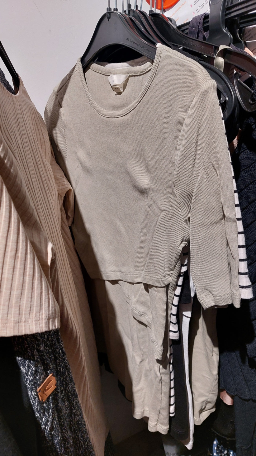 HM Mama Shirt Grün Größe: M