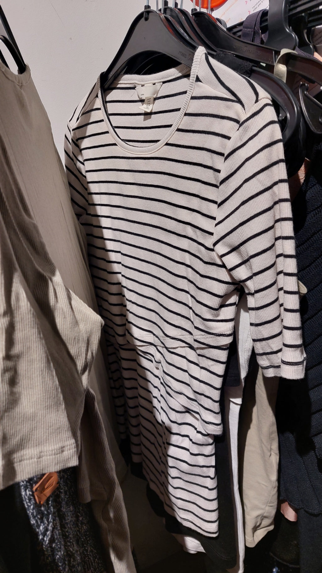 HM Mama Langarmshirt Weiß mit schwarzen Streifen Größe: M